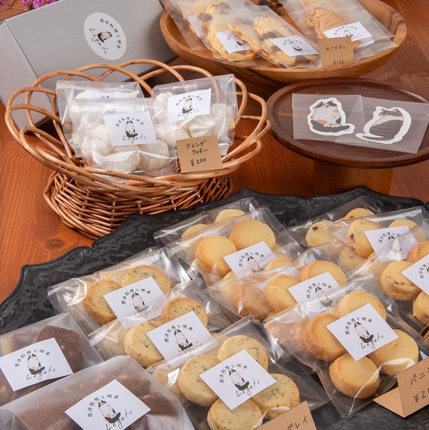 焼き菓子の販売もしております。お土産にどうぞ