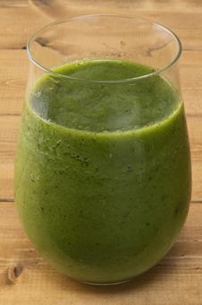 JAS organic spinach and kiwi smoothie