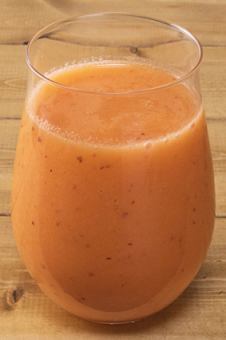 JAS organic carrot and apple smoothie