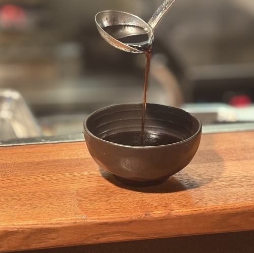 秘制酱汁烤鸡肉串，绝妙无比