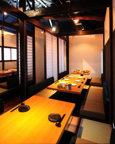 [In various scenes] We have large and small digging private rooms that can accommodate up to 30 people! The calm space full of Japanese atmosphere is also recommended for company banquets.* Even if you make a reservation for a group, you can leave your seat away! (Example) 12 people 4 seats x 3 Please feel free to contact us!