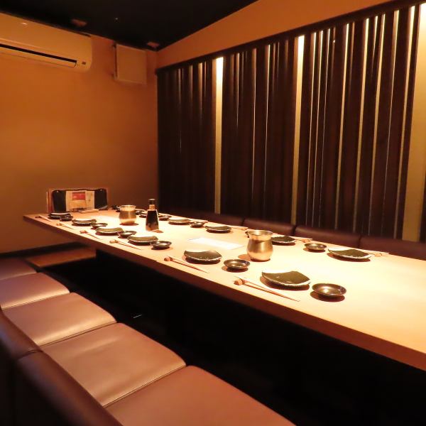 [A special space] The popular "separate private room" has two sunken kotatsu private rooms that can accommodate up to 10 people, and one private room with a table.We can cater for anything, from business meetings, group dates, and girls' nights out. Reservations are a must!