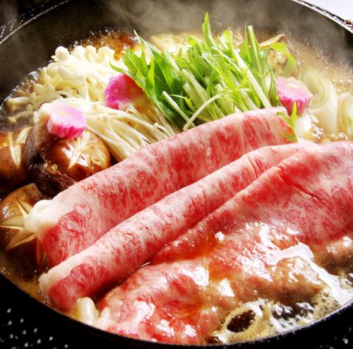 [Premium Japanese black beef sukiyaki course] A masterpiece of Japanese beef born in the magnificent earth.Here is the taste that reached the peak.