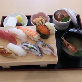 お得な！！特選ランチセット