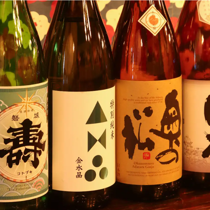 お料理と相性抜群の焼酎・日本酒を厳選して取り揃えております。
