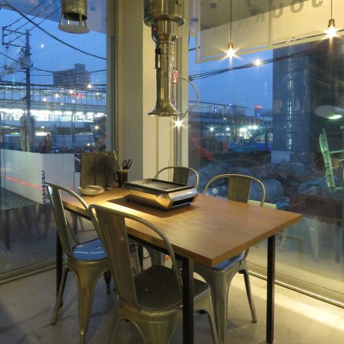 Because it is in a good location near the station, it is also attractive to drop in on your way home from work. ◎ There are counter seats as well as table seats, so you can use it for various occasions such as family dinners and crispy drinks.