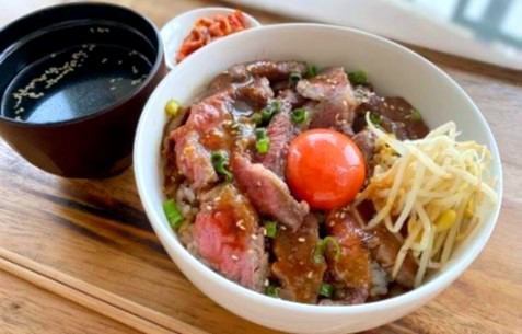 Grilled meat bowl 1100 yen