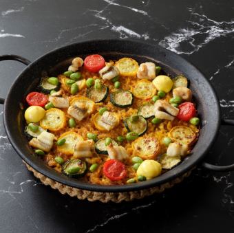 Conger eel and zucchini paella