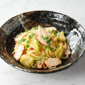 スモークチキンと焼き茄子のスパゲティ