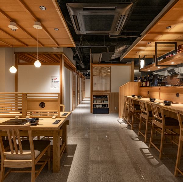 【宴会】 忘新年会、歓送迎会、各種会社宴会、ご家族・ご友人とのお食事会、接待、デート、お1人様でのご利用など様々なシーンでご利用頂けます。ご希望・ご相談がある際はお気軽にお問い合わせください。【博多もつ鍋 前田屋】