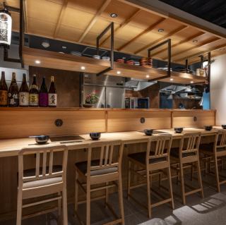 カウンター席は全6席です。【もつ鍋 前田屋】