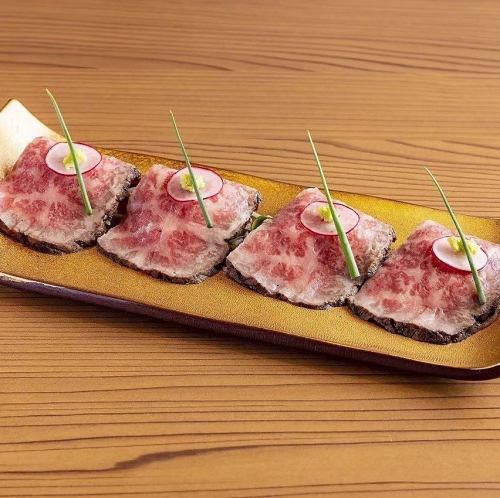 黒毛和牛の炙り刺し