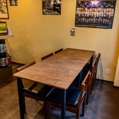 当店は、まるで韓国の家庭に来たかのような、温かく肩肘張らないアットホームな雰囲気が魅力です◎気取らず、リラックスしてお食事を楽しんでいただけます。初めての方でも入りやすい空間で、美味しい料理とスタッフの温かいおもてなしをご提供いたします。