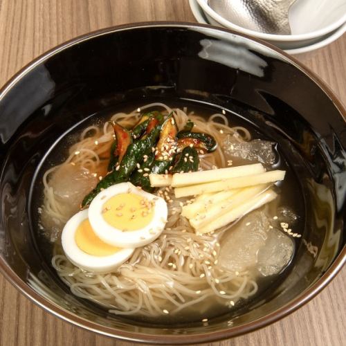 [Great for finishing off Yakiniku] Korean cold noodles with Iriwa