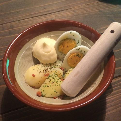 Classic potato salad ★ Customers will have the finishing touch at their seats ♪ You can freely season