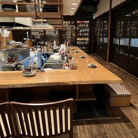 和風レトロな雰囲気の綺麗な居酒屋です！デートにオススメ♪