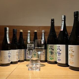 日本酒等各種ドリンク豊富に取り揃えております◎