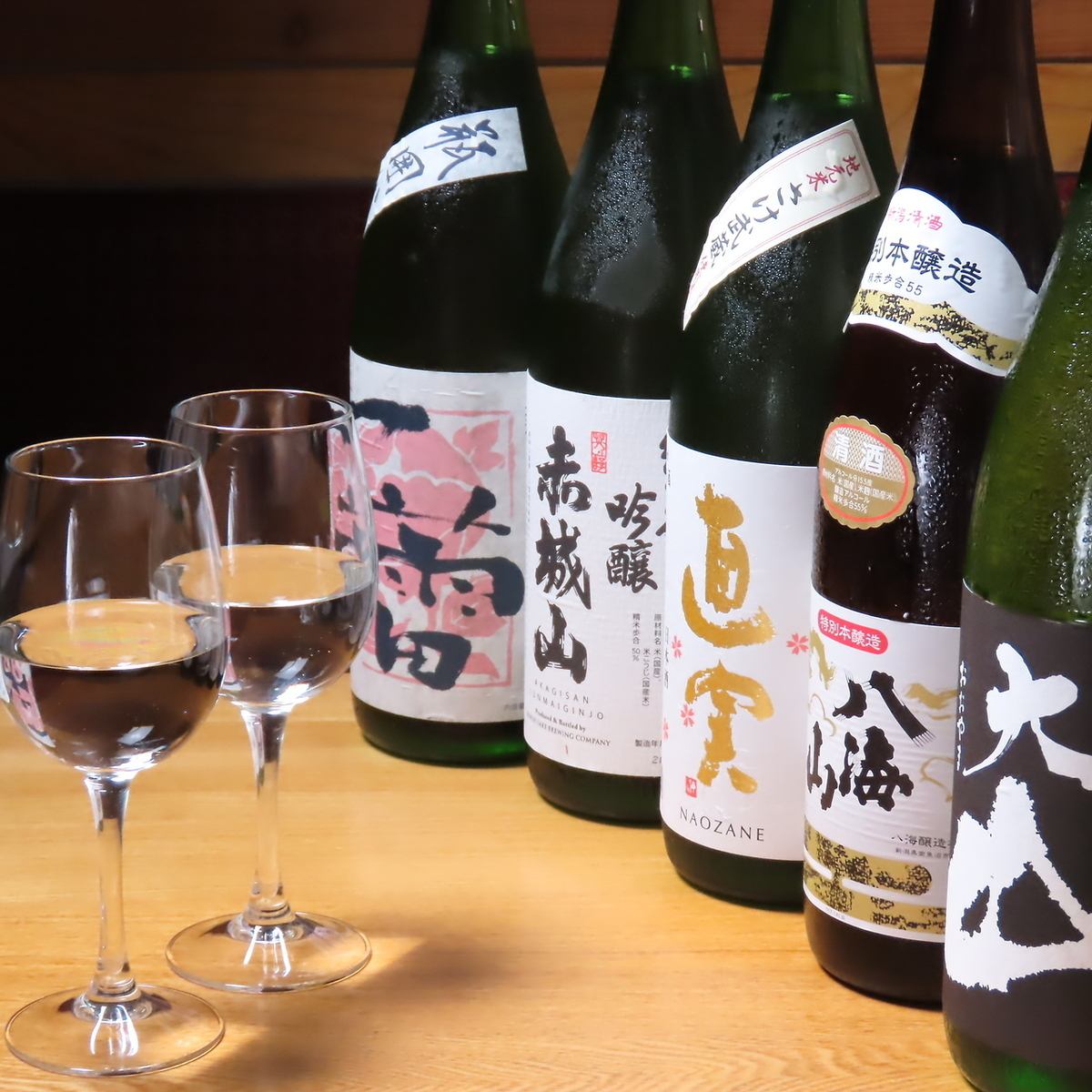 日本酒等各種ドリンク豊富に取り揃えております◎
