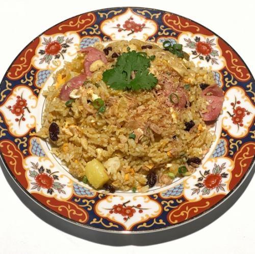パイナップルチャーハン