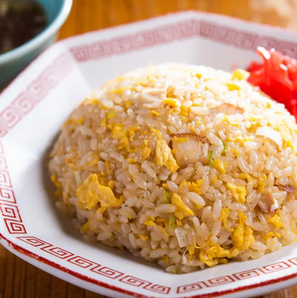 帝王炒飯　中華そば　など、ご飯ものも充実！