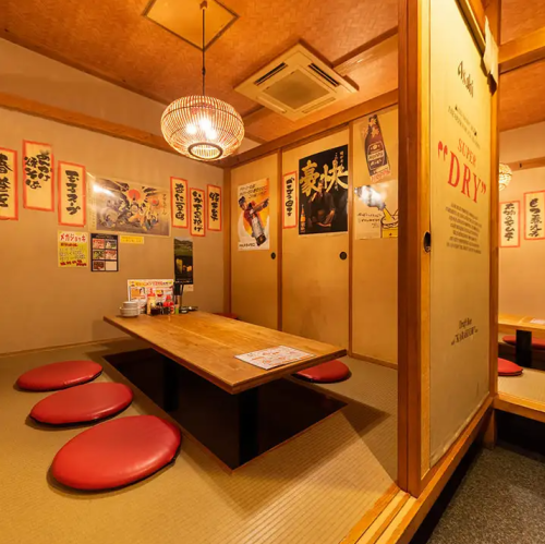 掘りごたつ式完全個室完備