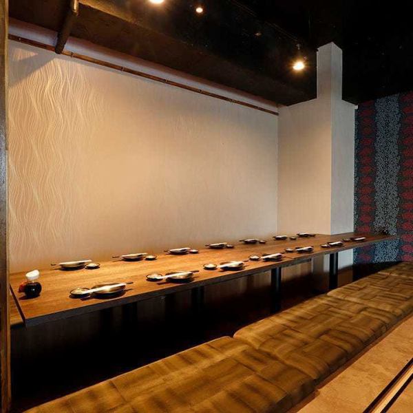 [For various types of banquets] The horigotatsu room, which can accommodate up to 12 people, is selected for banquets.The calm space, which is spacious yet has a sense of unity, is chosen for various occasions such as banquets.If you connect the rooms, you can create a private room for a large banquet for around 54 people.Please feel free to contact us.