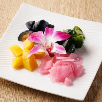 Assorted lightly pickled vegetables
