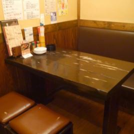<4 people table × 5 table> There is.You can guide up to 15 people by tying a table ◎