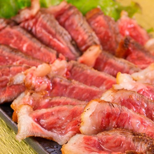 Not just fish!! Don't miss the meat dishes such as Tosa Wagyu★