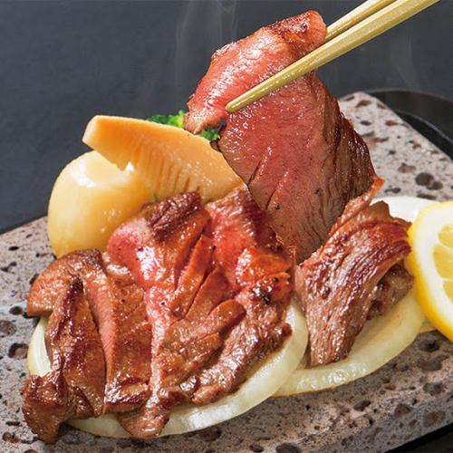 圧倒的に美味しい石焼を使った料理は当店のメイン料理