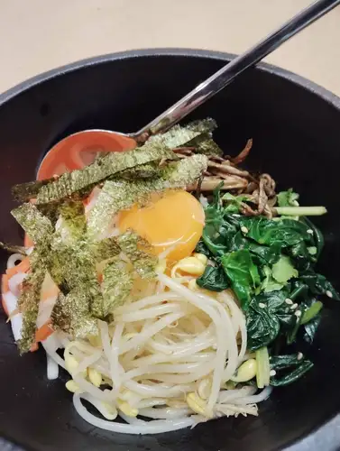 Stone cooked bibimbap