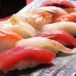 Nigiri sushi (4 pieces)