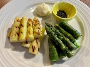 Hokkaido-grown asparagus 2 varieties tasting set (2 of each)