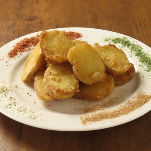 A local specialty! French fries made with Hokkaido-grown Kita Akari potatoes♪
