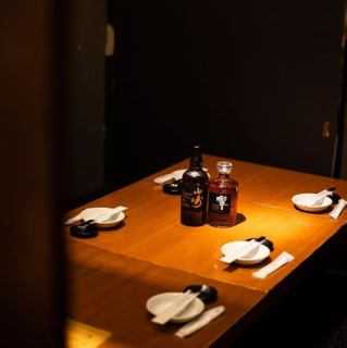 中規模の宴会にも対応可能な個室を用意しております◎扉付き個室になりますので、女子会・合コンでの宴会にもピッタリの空間に早変わりします。各種クーポンでお得に♪飲み放題付きコースはコスパ◎(上野/個室/牛タン/焼き鳥/肉寿司/飲み放題/デート/御徒町/記念日/接待/宴会/鍋/しゃぶしゃぶ)