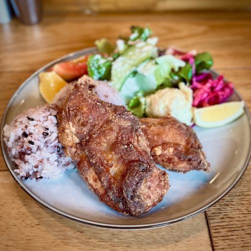 Lunch Box モチコフライドチキン