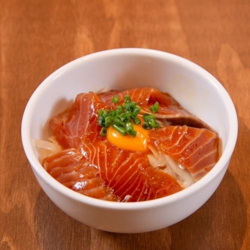 江江鮭魚蓋飯