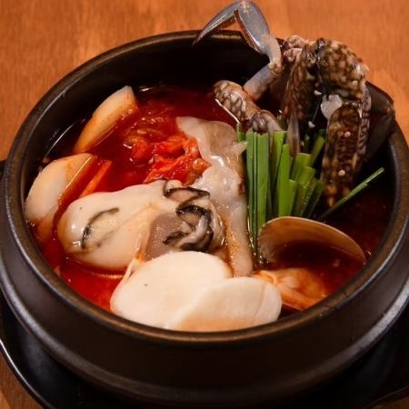[Banquet course] 11 dishes including assorted ganjang + all-you-can-drink seafood hormone jjigae hotpot course 5,000 yen