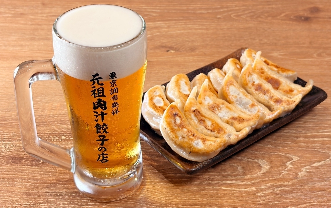 元祖肉汁餃子を心ゆくまで満喫！ビールと一緒に食せばやみつき間違いなし！！