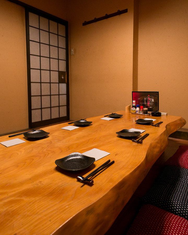 人気の個室は事前のご予約がおすすめです