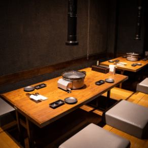 The tatami room can be reserved for 30 people or more.Please contact us when using.(4 seats x 3, 6 seats x 13, 8 seats x 1) * The photo is for illustrative purposes only.