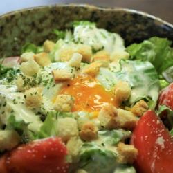 生ハム温玉シーザーサラダ