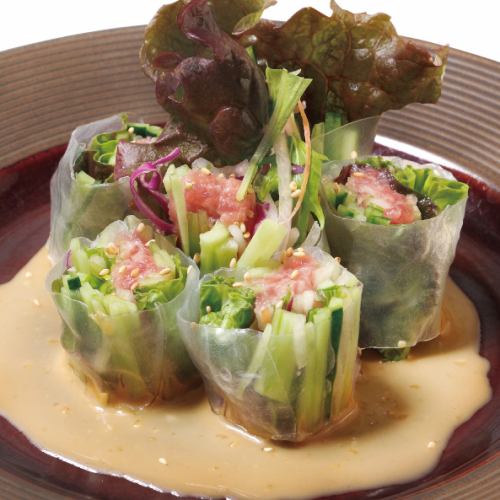 ねぎとろと野菜の生春巻き