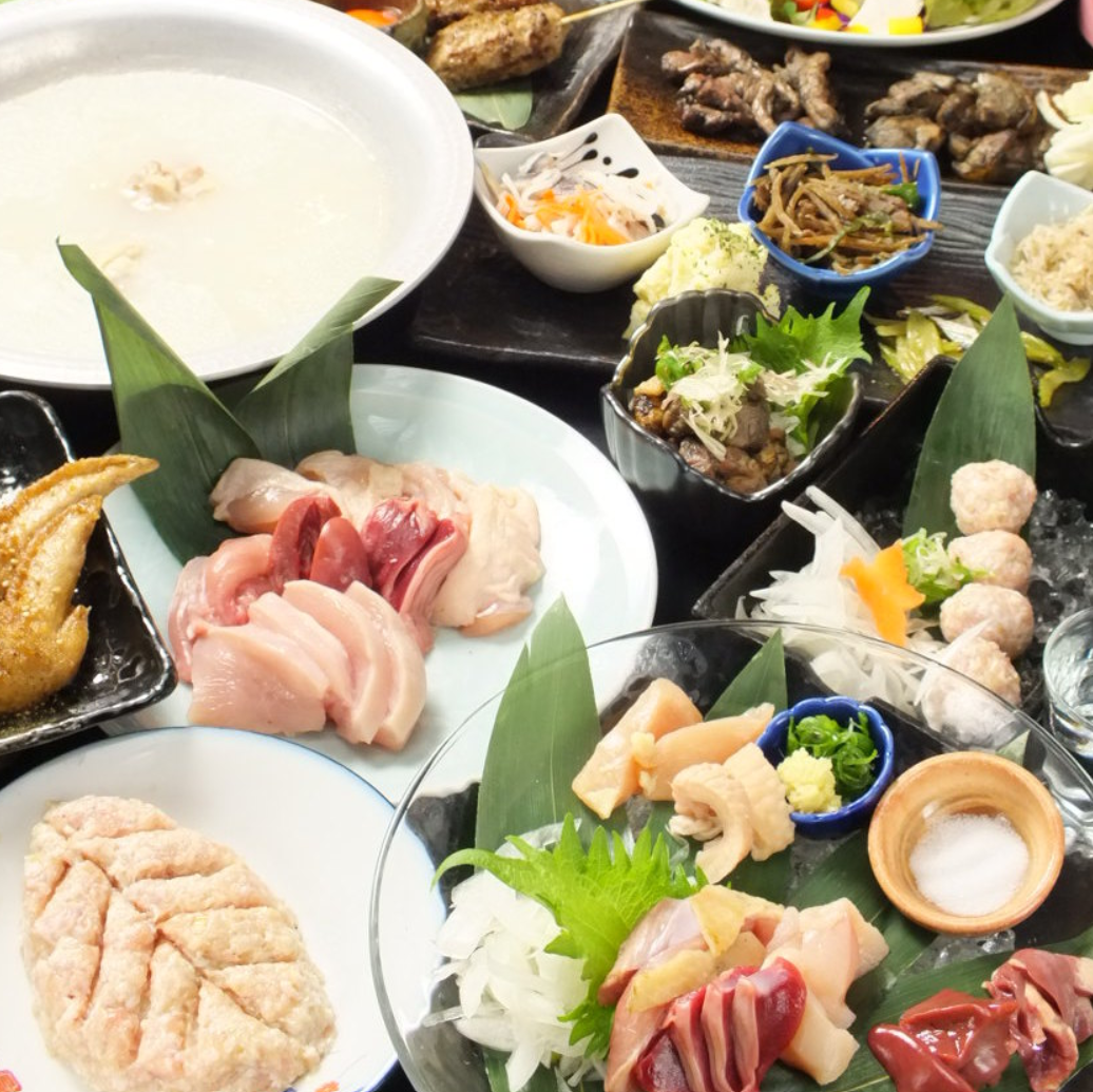 当店自慢の水炊きからもつ鍋、各種お鍋料理をご用意