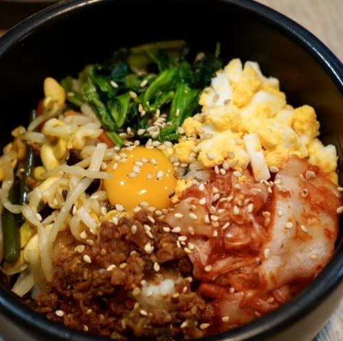 石焼ビビンバ/ビビンバ/石焼きカルビ丼