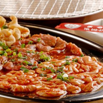 인기의 치치부 호르몬을 호화롭게, 신선도 발군의 국산 호르몬을 만끽♪ 「호르몬 능숙 코스」전 7품