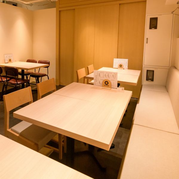 店内奥には広々空間。テーブル席で少人数から大人数まで対応できます。会社帰りの飲み会や宴会是非ご利用ください♪※ネットで空席が無くてもご案内可能な場合もございます♪お気軽にお電話ください♪