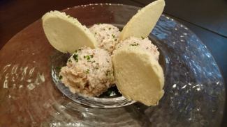 Kuji Octopus Potato Salad with Garlic Flavor and Crispy Toast (2 servings)