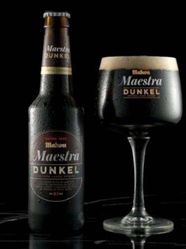 8/30土
スペインを代表する大手ビールメーカー
Mahou（マオウ） 🍺

そのプレミアムラインから登場するのが
Maestra Dunkel（マエストラ・ドゥンケル）。
ロースト麦芽の香ばしさとほのかな甘み、
心地よい苦味が広がる大人のダークラガー。
アルコール度数は6.1%で、飲みごたえも◎。

テラテラおすすめは
・牛ハラミの赤ワインソース
・イベリコ豚肩ロース肉のソテー
・スペイン産チーズ盛り合わせ

赤羽スペインクラブテラテラで、
スペインの王道ビールをぜひお楽しみください🇪🇸

#スペイン料理
#赤羽スペインクラブteratera 
#浦和スペインクラブteratera 
#マオウドゥンケル 
#イベリコ豚