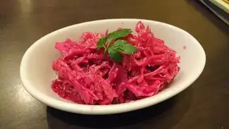 清爽的醃紅甘藍